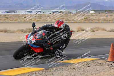 media/Dec-17-2022-SoCal Trackdays (Sat) [[224abd9271]]/Turn 9 Inside (1pm)/